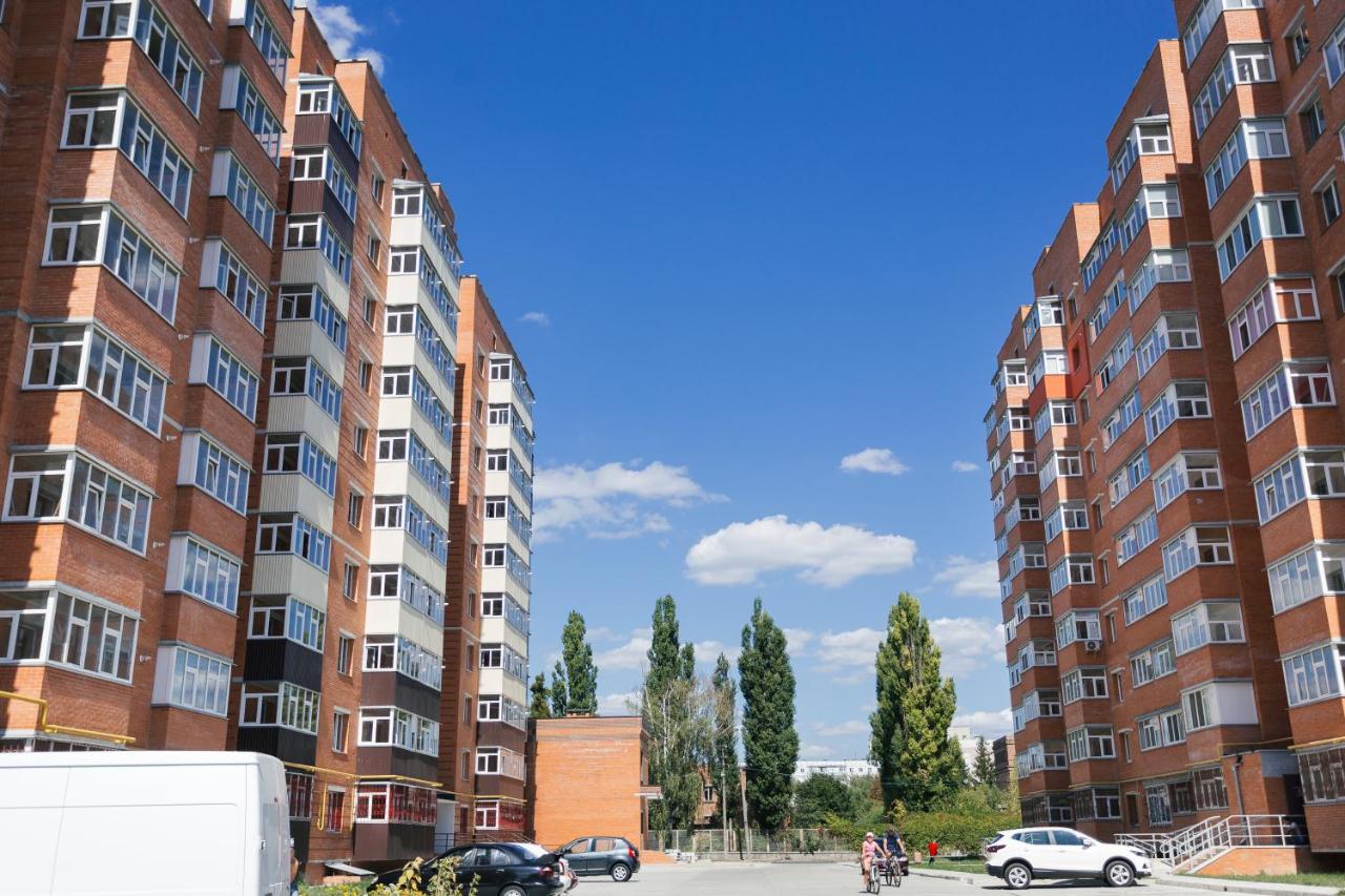 De LUXE Apartments Centr Illinskaya Sumy Exteriör bild